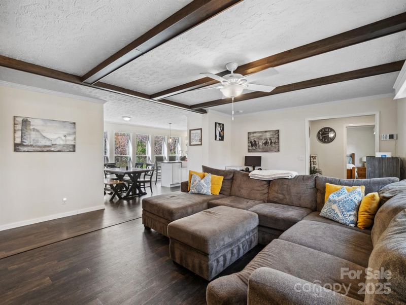 33 Travora Cir, York, SC 29745