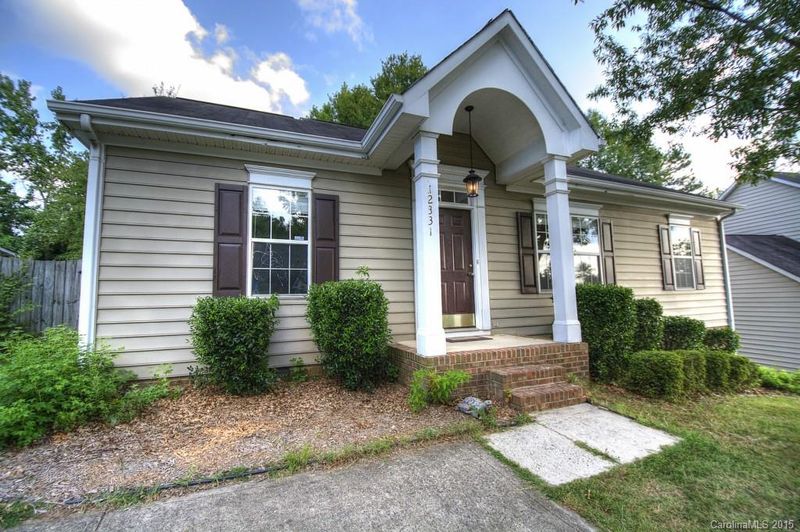 12331 Agate Ln, Pineville, NC 28134