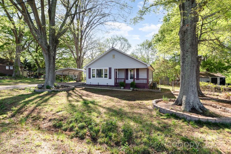 1203 Pump Station Rd, Kannapolis, NC 28081