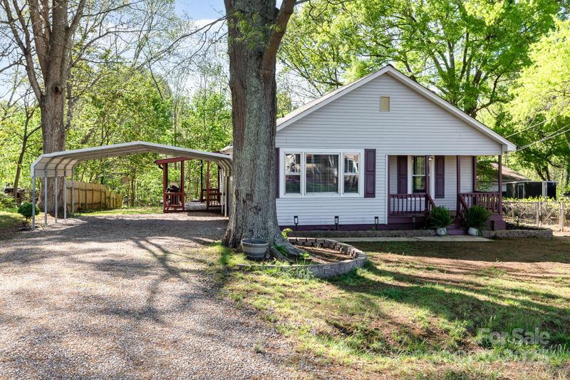 1203 Pump Station Rd, Kannapolis, NC 28081