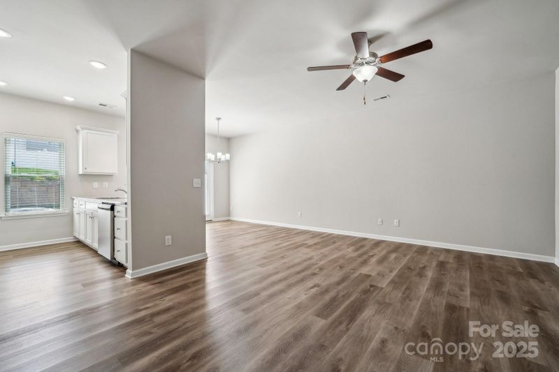 10036 Brittondale Ln, Charlotte, NC 28215