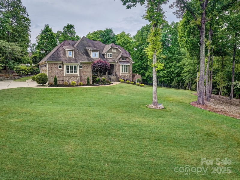 820 Cooks Cove Rg, Lake Wylie, SC 29710