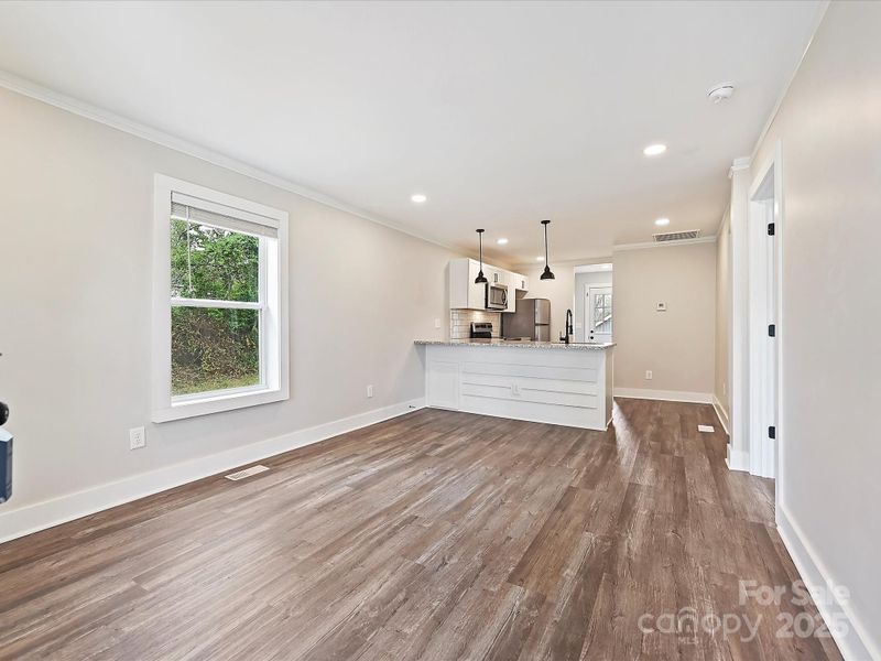 227 Queens Rd, Gastonia, NC 28052
