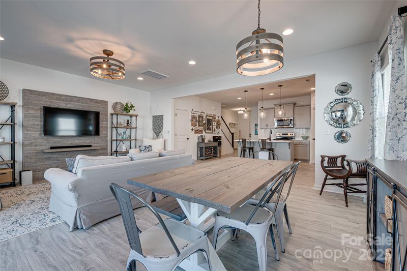 11120 Pagebrook Ln, Charlotte, NC 28214