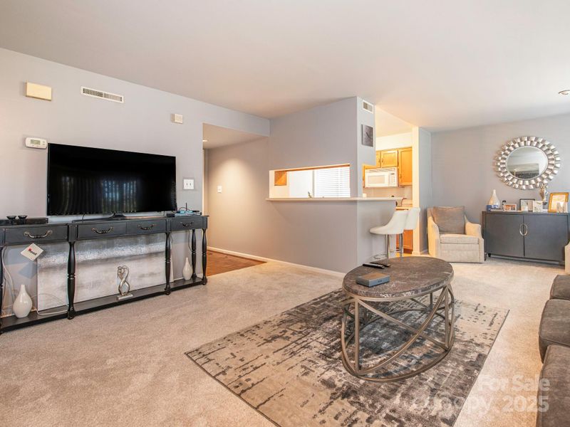 5719 Dockside Dr #1102, Charlotte, NC 28227