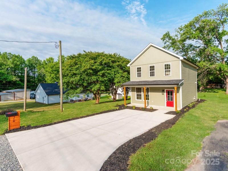 570 Key West Ave, Kannapolis, NC 28081
