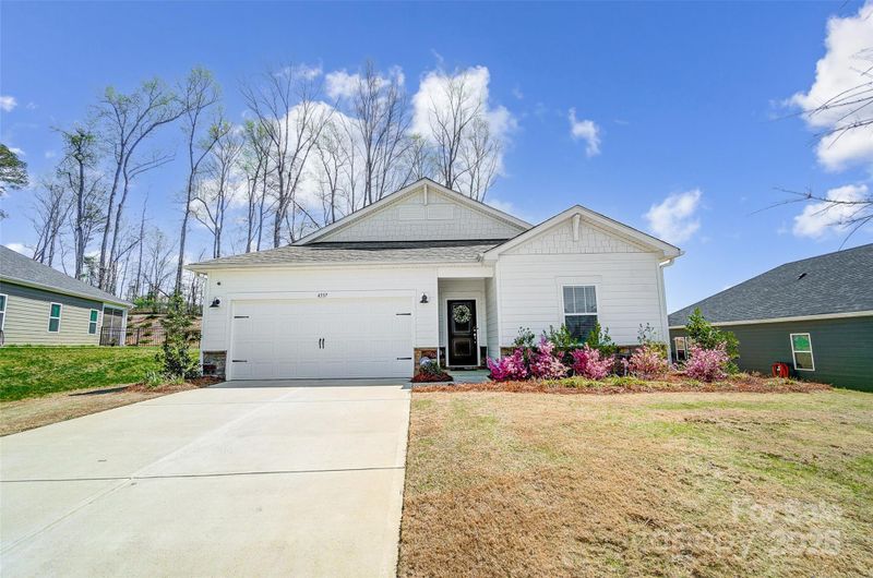 4337 Duplin Dr, Charlotte, NC 28214