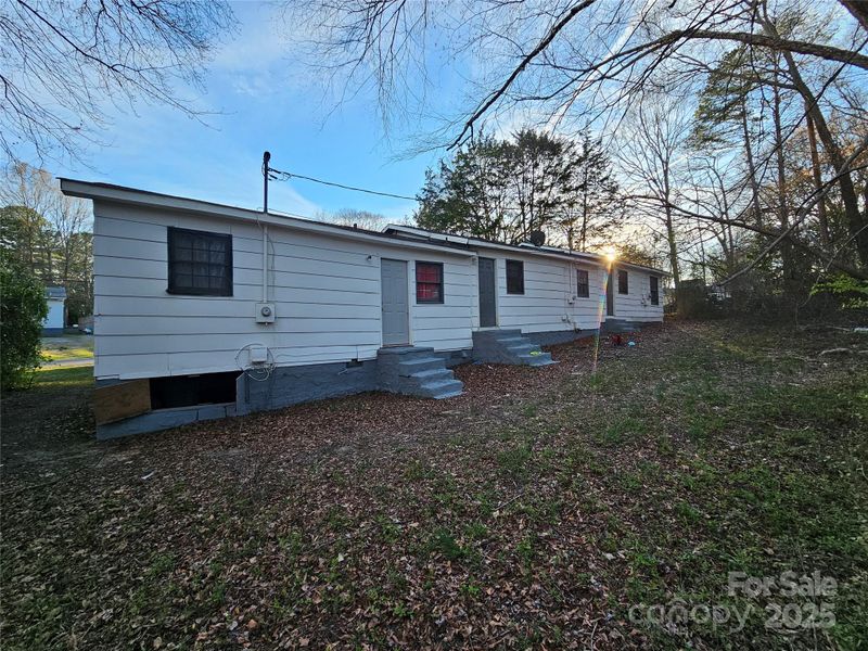 508 E Carpenter St, Dallas, NC 28034