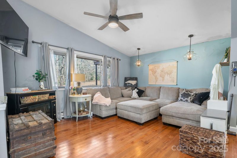 3407 14th Ave SW, Hickory, NC 28602
