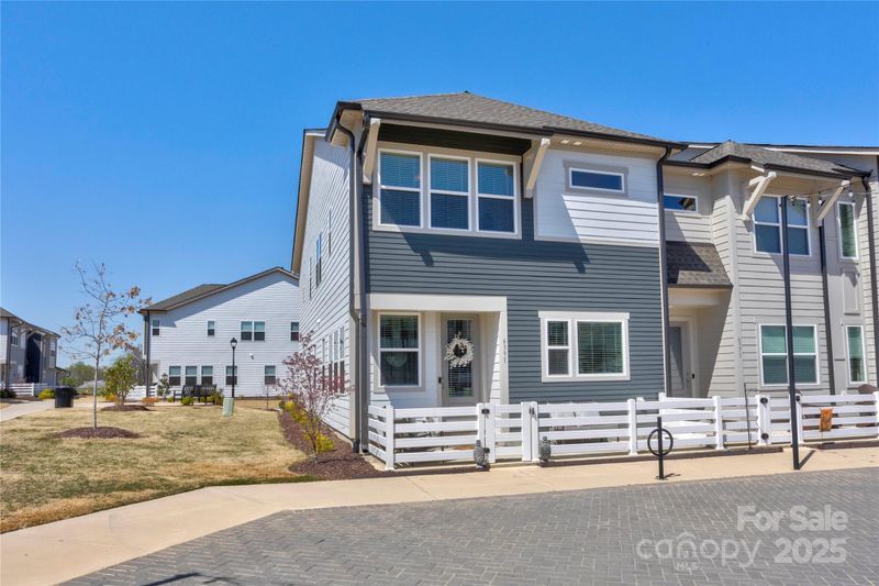 6391 Lopez Ct, Kannapolis, NC 28081