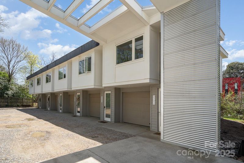 2724 N Davidson St, Charlotte, NC 28205
