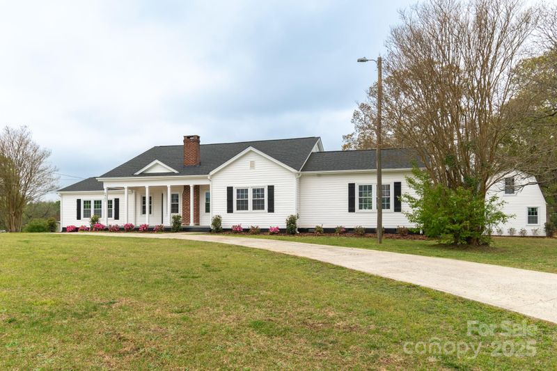 6462 Richburg Rd, Great Falls, SC 29055