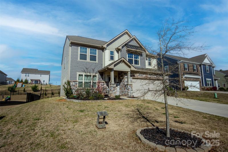 154 Rooster Tail Ln, Troutman, NC 28166