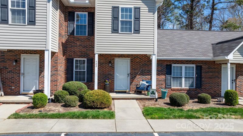 1100 22nd St NE #502, Hickory, NC 28601