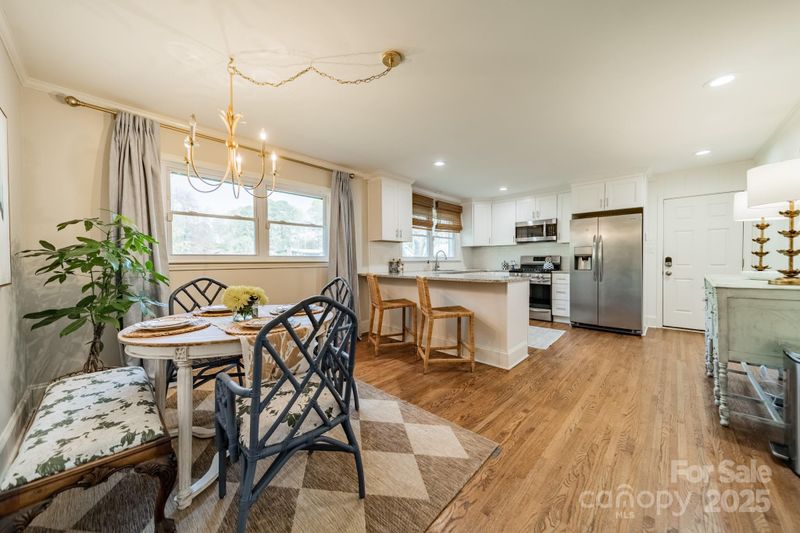 3646 Enfield Rd, Charlotte, NC 28205