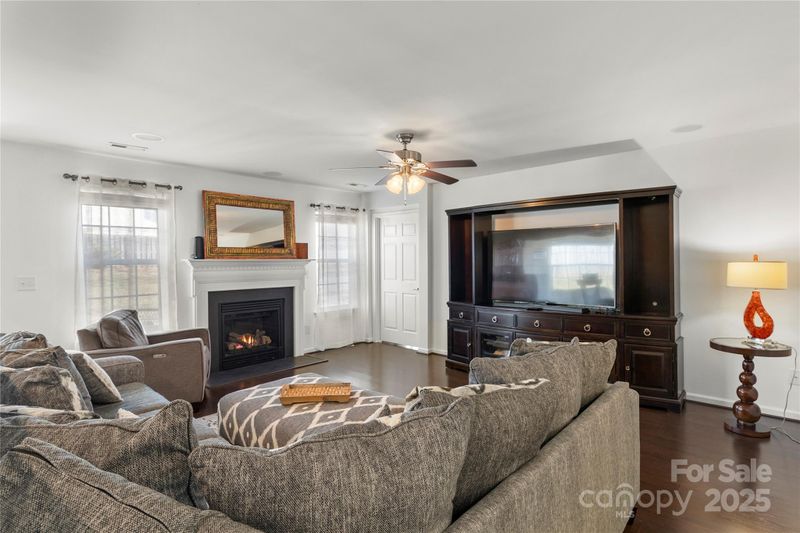 103 Karlyn Ct, Mooresville, NC 28115