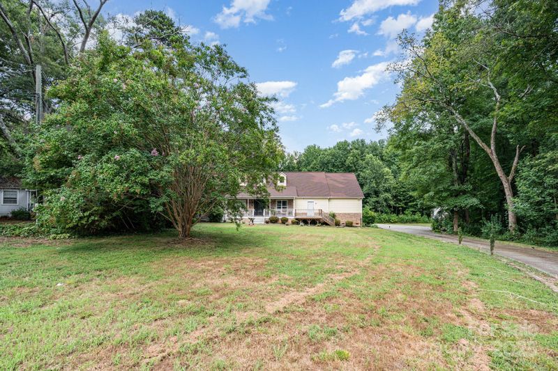 306 Nance Rd, Charlotte, NC 28214