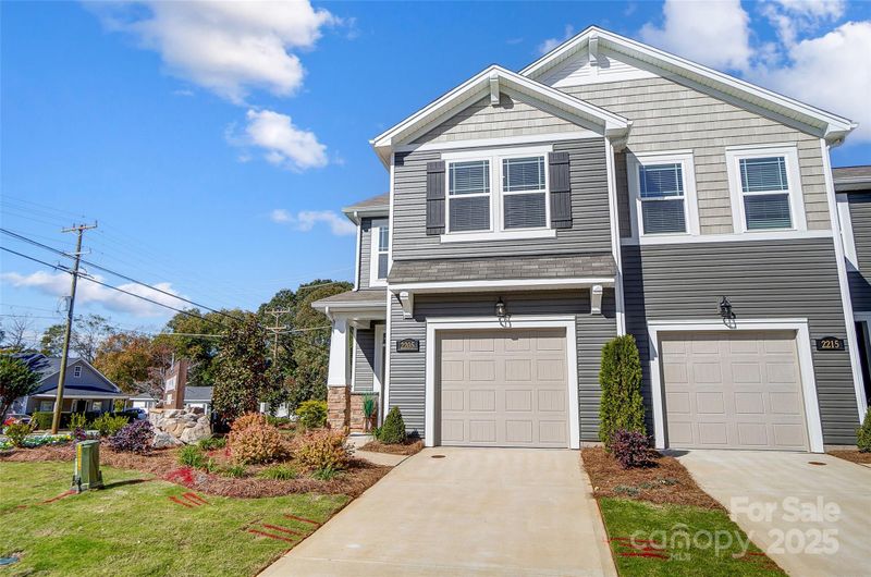 2365 Hedgecliff Rd, Kannapolis, NC 28025
