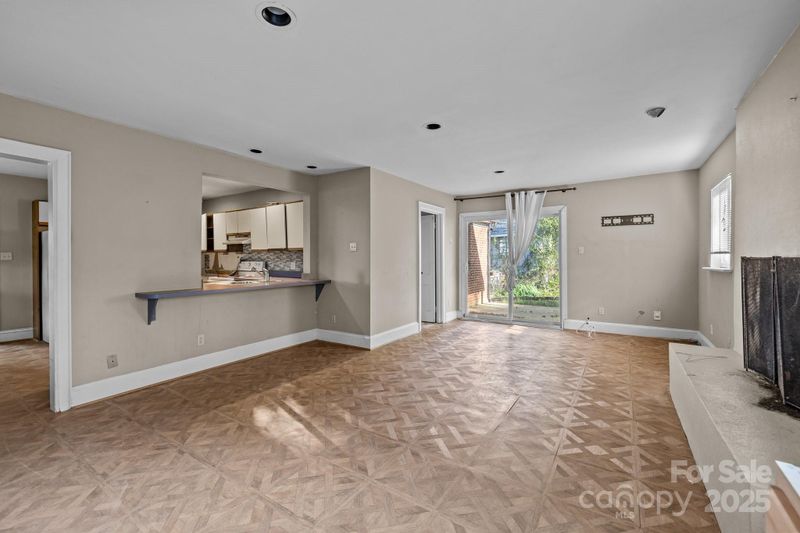 1648 Tippah Ave, Charlotte, NC 28205