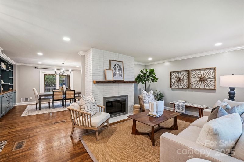 500 Lansdowne Rd, Charlotte, NC 28270