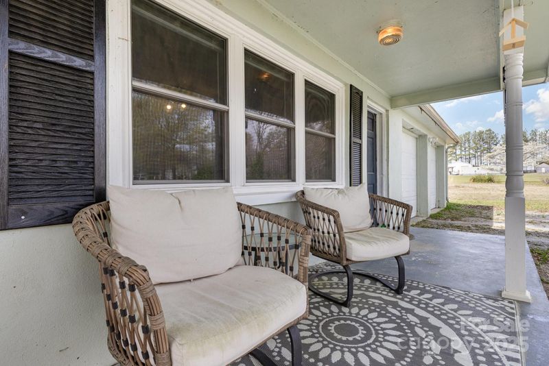 217 Cedarhurst Ln, Clover, SC 29710