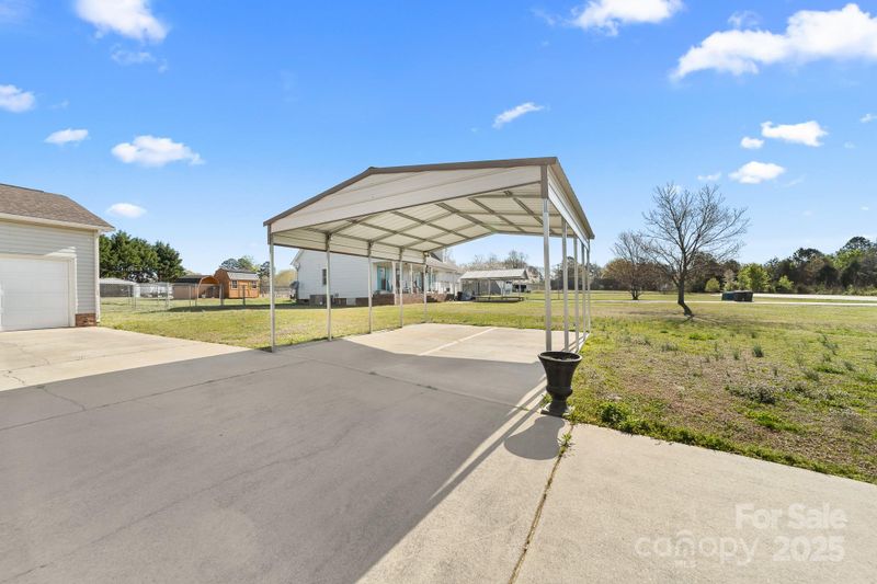 118 Carr Rd, Dallas, NC 28034
