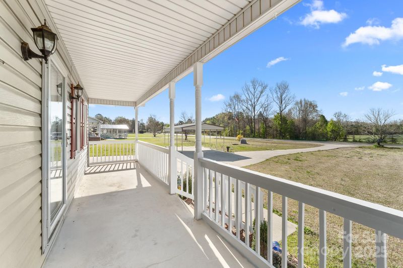 118 Carr Rd, Dallas, NC 28034