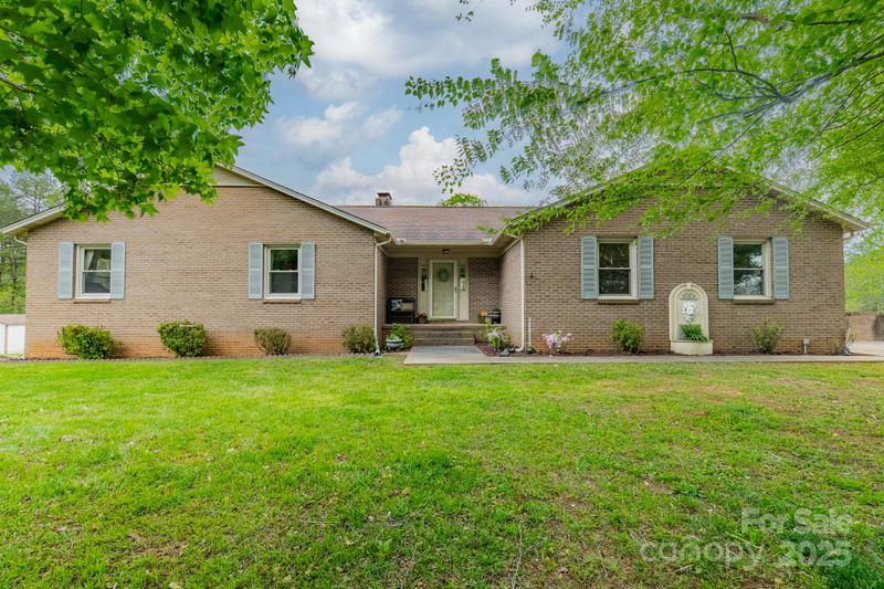 807 and 809 Sparrow Springs Rd, Kings Mountain, NC 28086