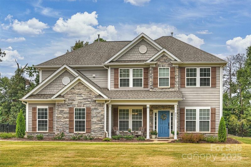 8011 Caliterra Dr, Charlotte, NC 28227