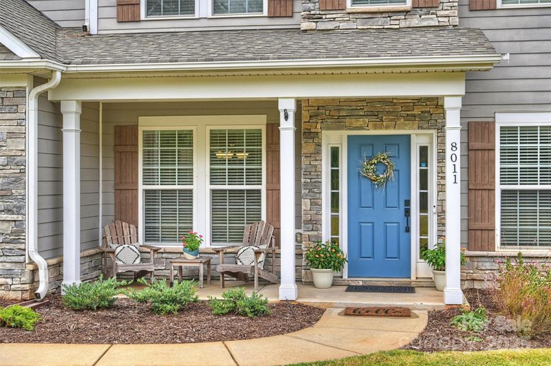 8011 Caliterra Dr, Charlotte, NC 28227