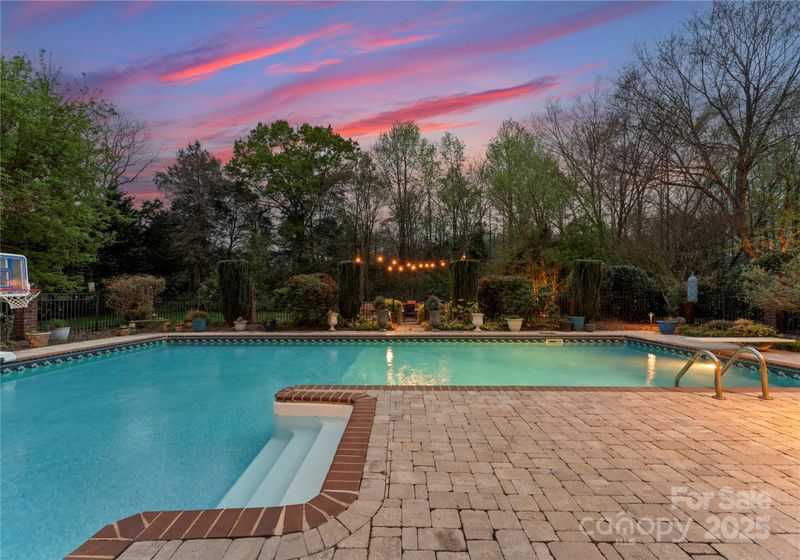 8963 Harris Rd, Concord, NC 28027