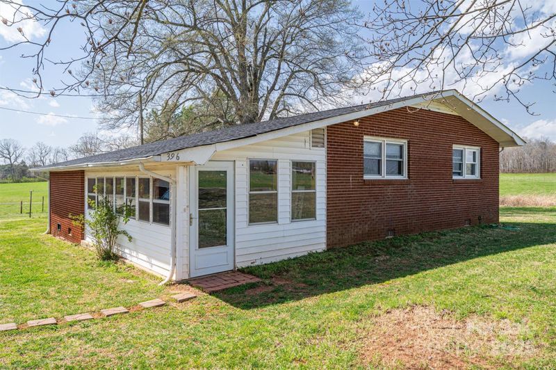 396 Tower Rd, Vale, NC 28168