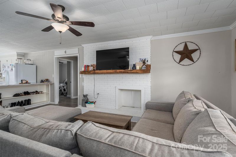 396 Tower Rd, Vale, NC 28168