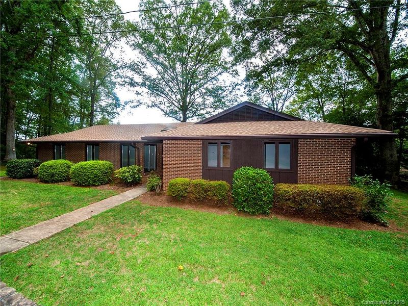 9534 Windy Gap Rd, Charlotte, NC 28278