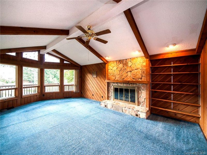 9534 Windy Gap Rd, Charlotte, NC 28278