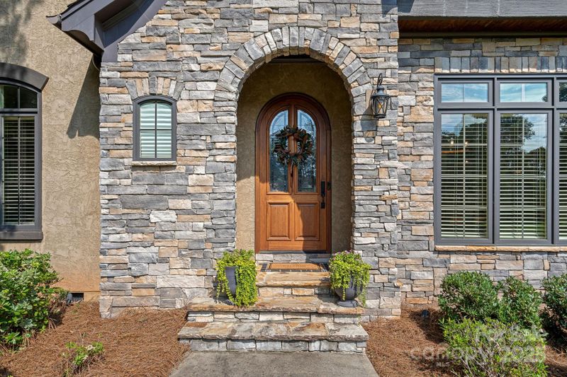 1407 Becklow Ct, Wesley Chapel, NC 28079