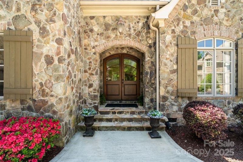 9011 Pine Laurel Dr, Weddington, NC 28104