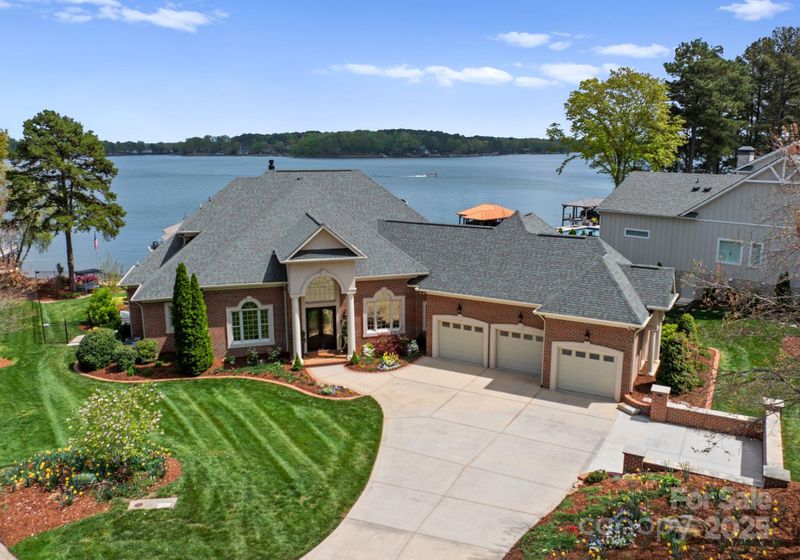 3988 Channel Point Ln, Denver, NC 28037
