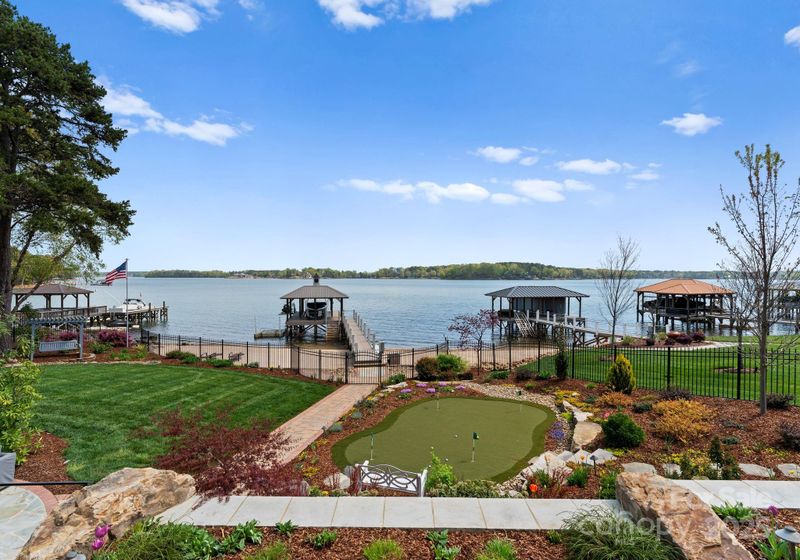 3988 Channel Point Ln, Denver, NC 28037