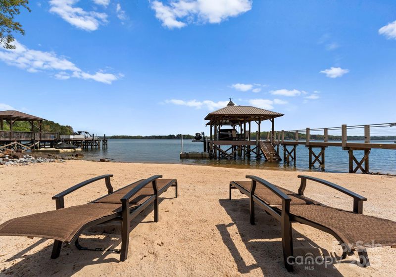 3988 Channel Point Ln, Denver, NC 28037