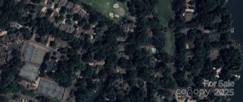 4 Sunrise Point Rd, Clover, SC 29710