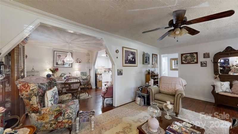 608 Forney Ave, Lincolnton, NC 28092