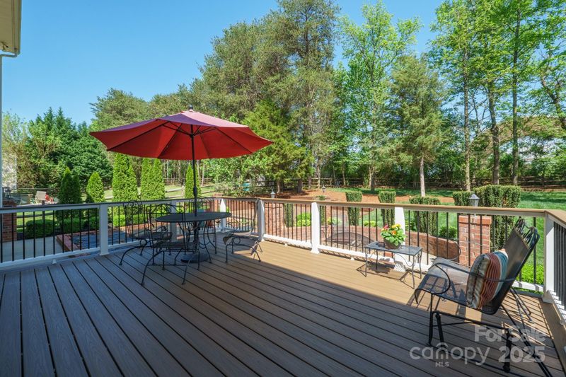 202 Weeping Spring Dr, Mooresville, NC 28115