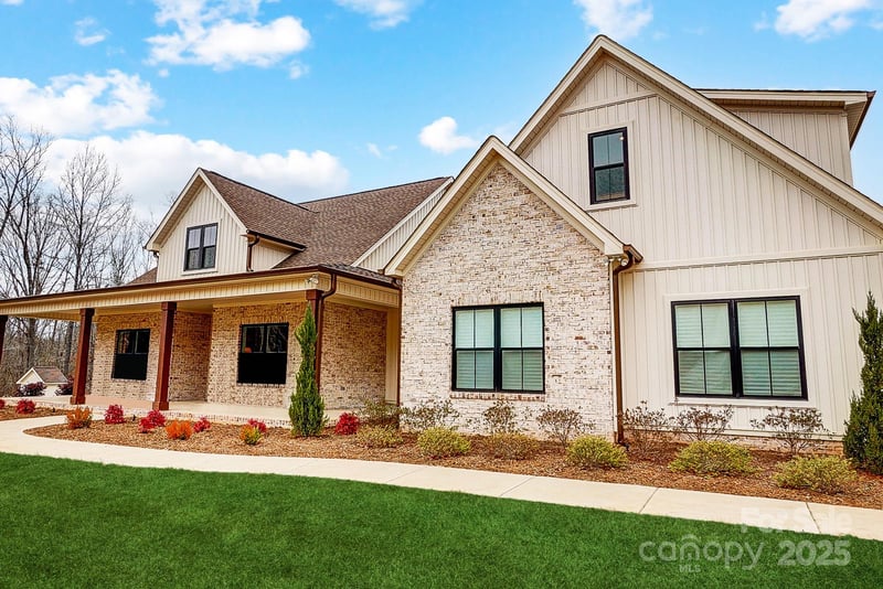 317 Boyd Rd, Clover, SC 29710