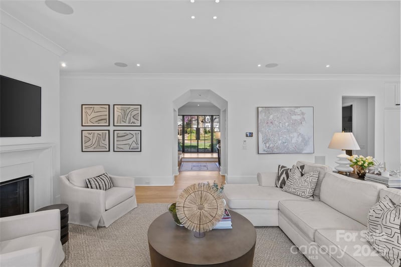 2637 Normandy Rd, Charlotte, NC 28209