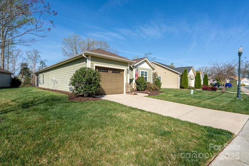 314 Flat Rock Dr, Denver, NC 28037