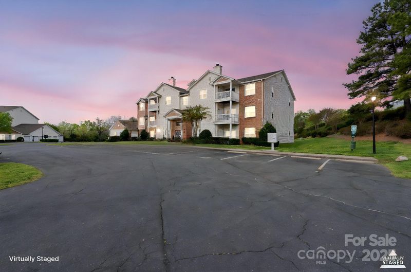 10720 Hill Point Ct, Charlotte, NC 28262