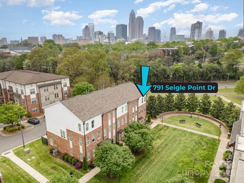 791 Seigle Point Dr, Charlotte, NC 28204