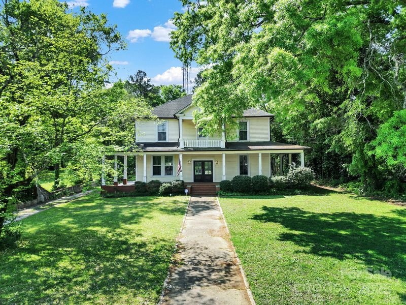 407 Chesterfield Ave, Lancaster, SC 29720