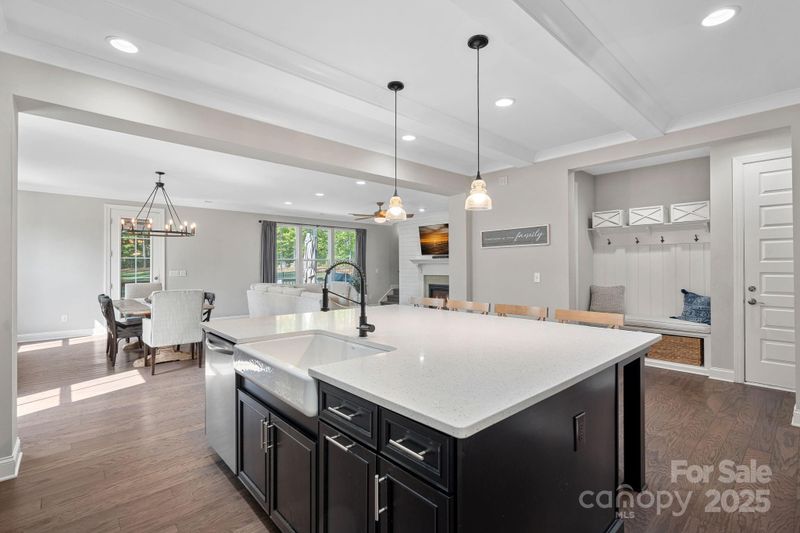 4195 Island Fox Ln, Denver, NC 28037